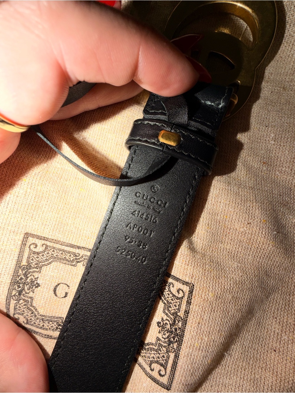 Gucci Black Leather Belt with Gold Double G Interlocking Buckle - Picture 4 of 5